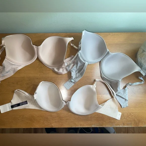 👙 Neutral Tone Beige Bras 👙
• Size: 34D
• Brands: 2 Aerie & 1 Victoria’s - Picture 7 of 8